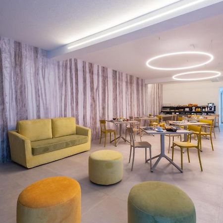 Tarsis Guest House Baunei Bagian luar foto