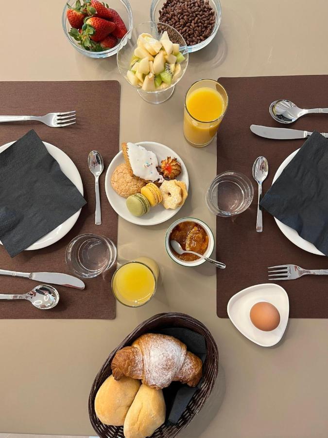 Tarsis Guest House Baunei Bagian luar foto